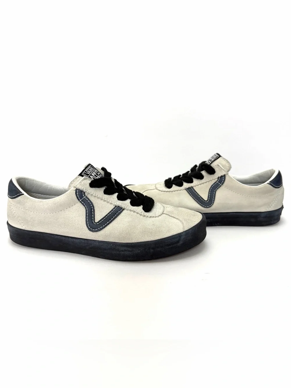 Vans Off The Wall Suede Sneakers Cream Black Gum Sole Women’s US 7.5 Men’s 6